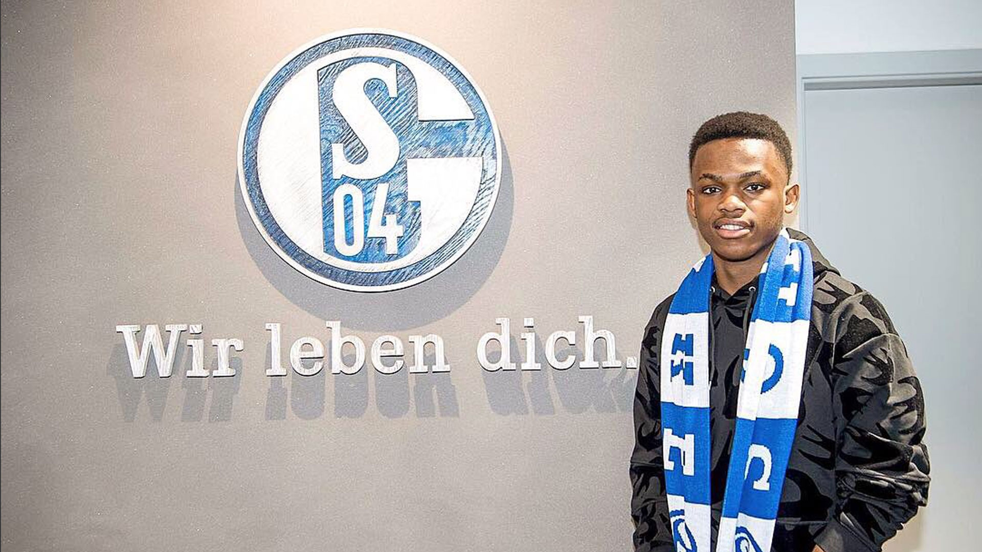 是在个人表 是在个人表