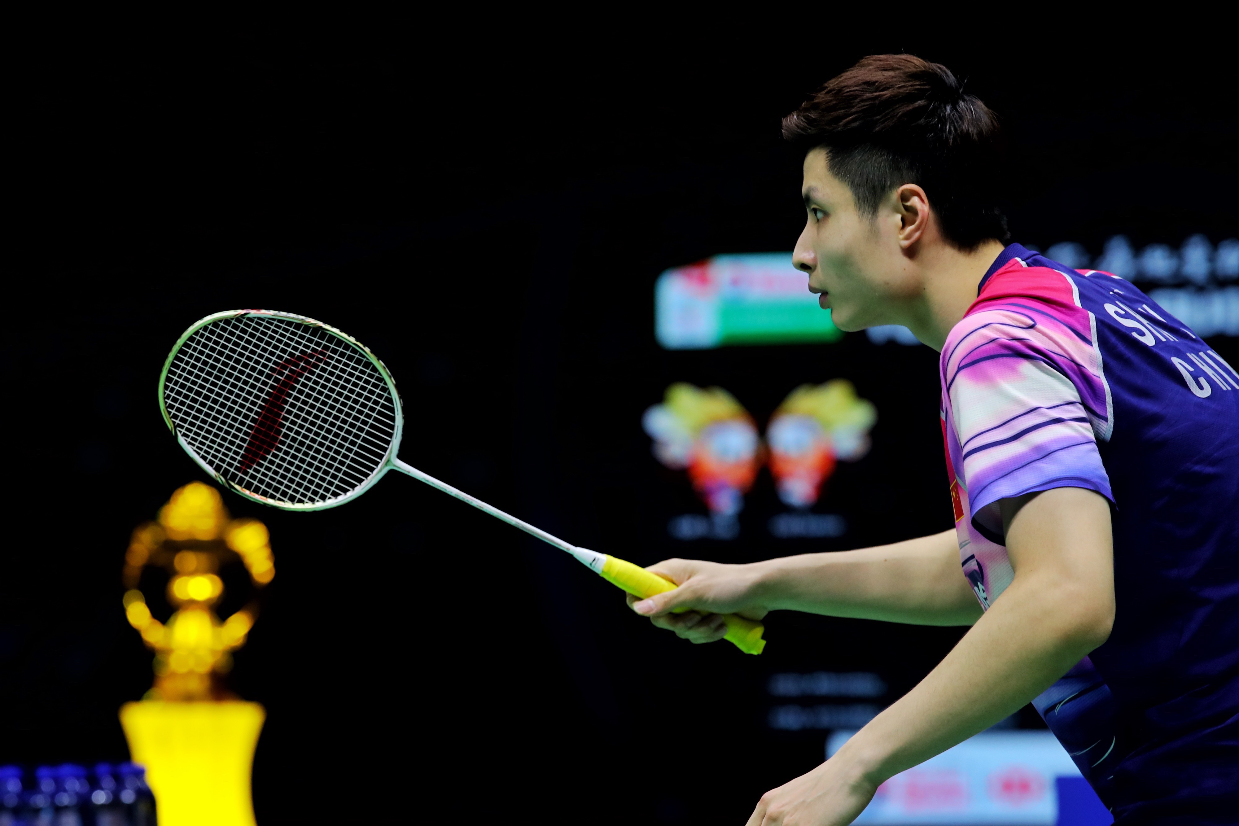 也许他距离 也许他距离