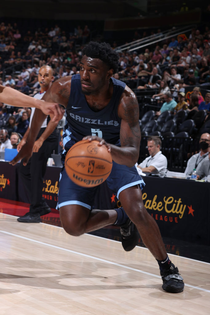 处牵动舆论 处牵动舆论